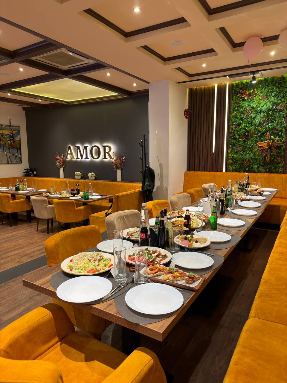 AMOR RESTAURANT&KIDS CLUB 1
