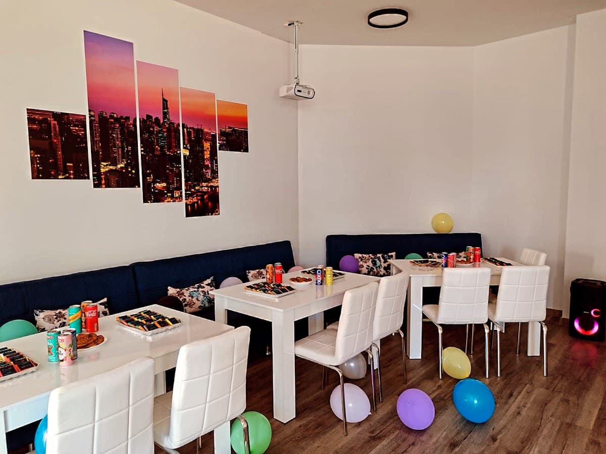 Party Gaming Center - зала за рождени дни, празненства и гейминг 1